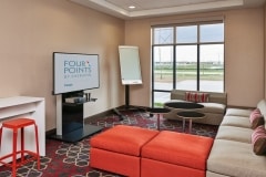Four Points by Sheraton Living Area
