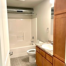 Park South Townhomes bathroom